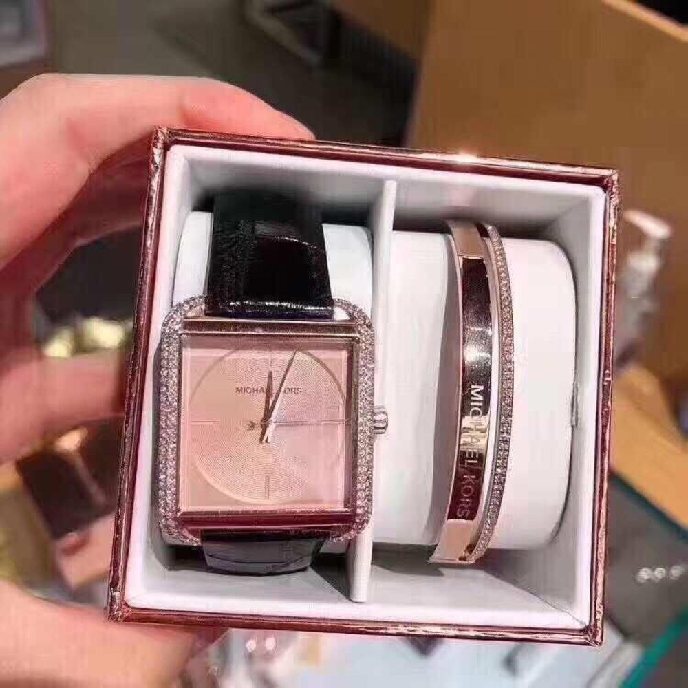 watch with bracelet